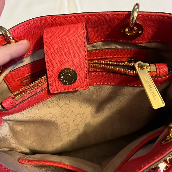 Michael Kors Cynthia Safiano Satchel in Watermelon - Picture 3 of 8